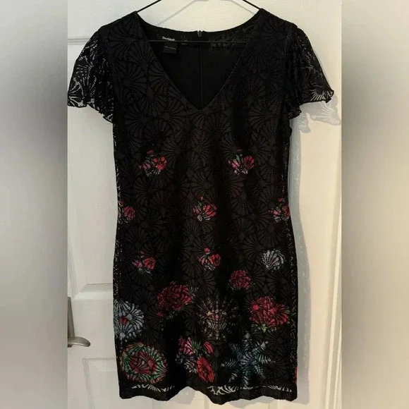 DESIGUAL mini dress silvana cap sleeve lace black v neck party floral cocktail 8 - Picture 2 of 9